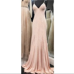 63563 jovani